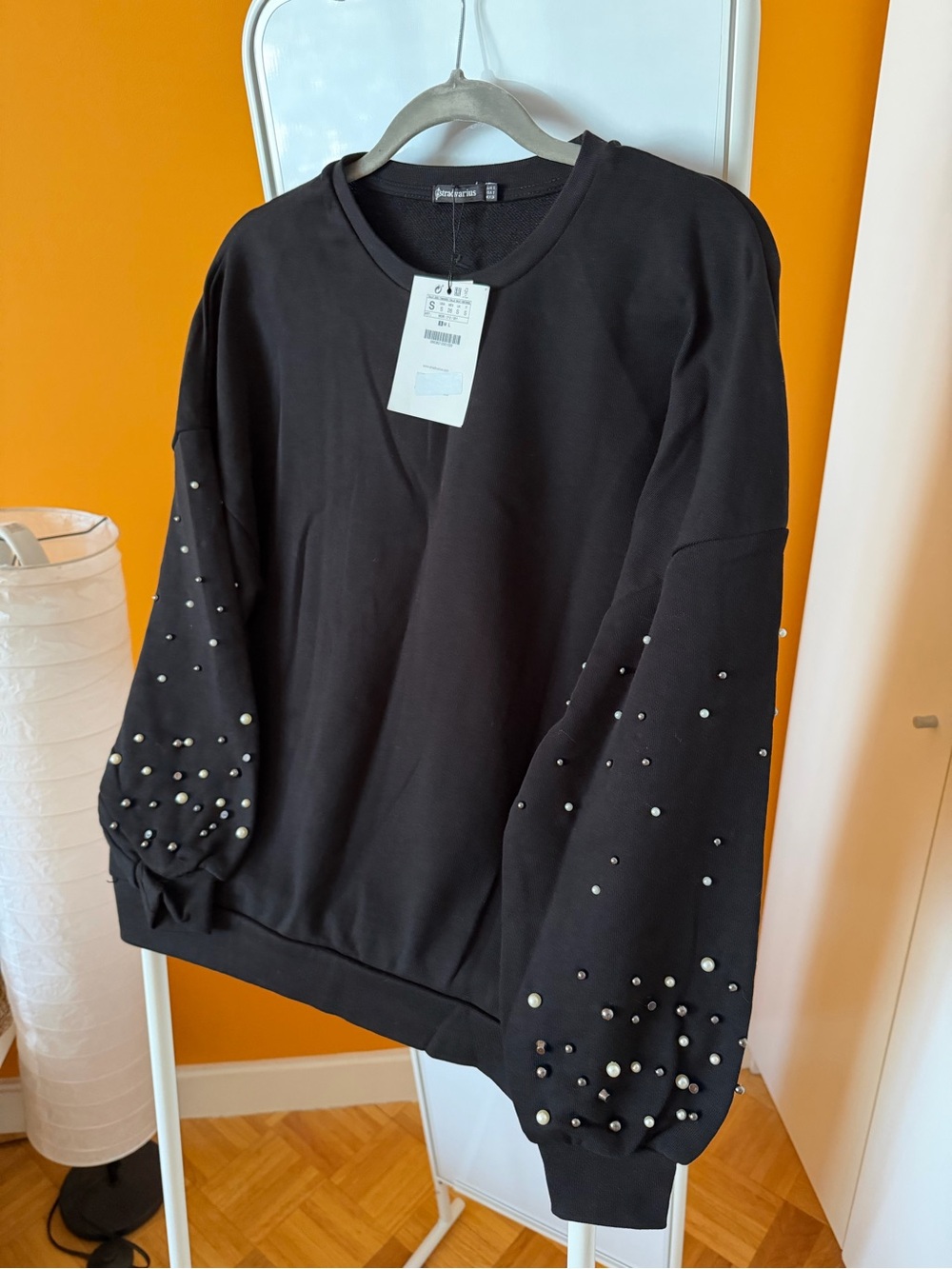 Stradivarius 100% cotton pearled sleeves black hoodie